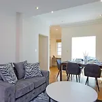 Hyde Park Paddington Spacious London Home