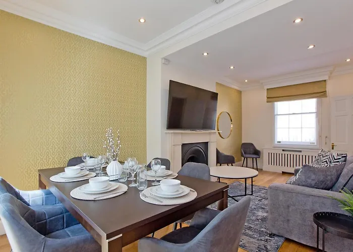 Hyde Park Paddington Spacious London Home